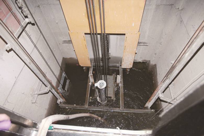 超级“玛莉亚”来袭,电梯保养看这里(图4) 超级“玛莉亚”来袭,电梯保养看这里(图4)